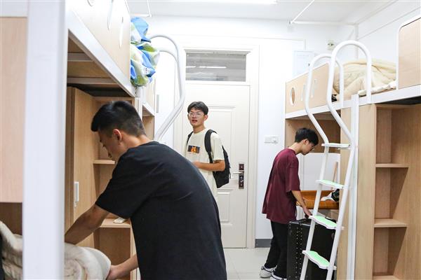你好，2022级新同学